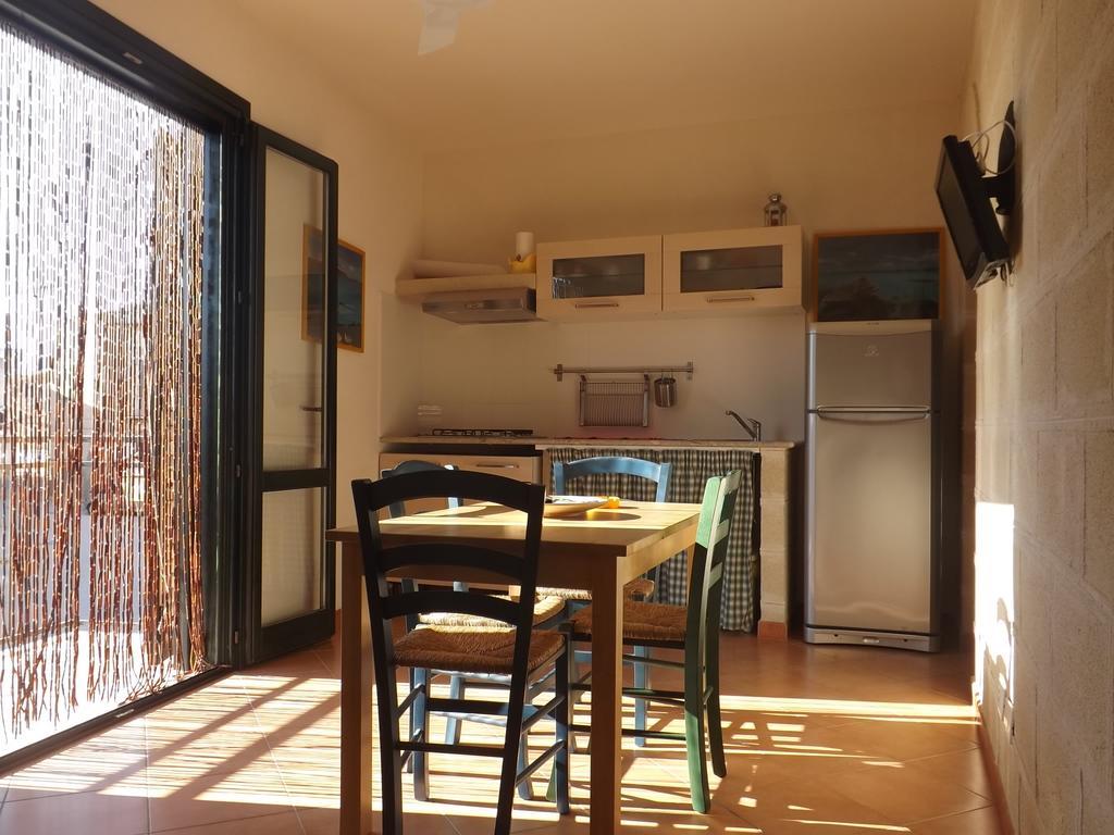 Il Giardino Ipogeo Apartment Favignana Ruang foto